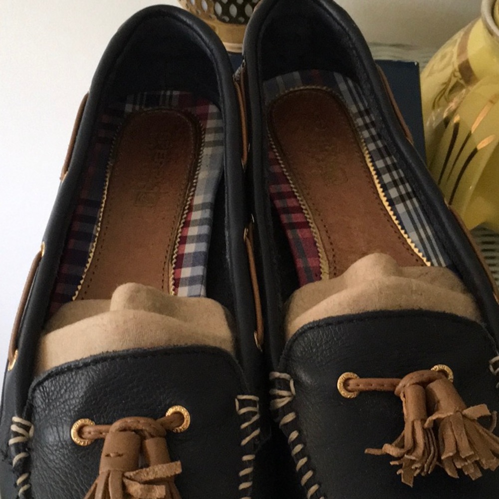 Sperry Sabrina Navy Leather Moccasin Flats with Tan Tassels - Picture 5 of 8